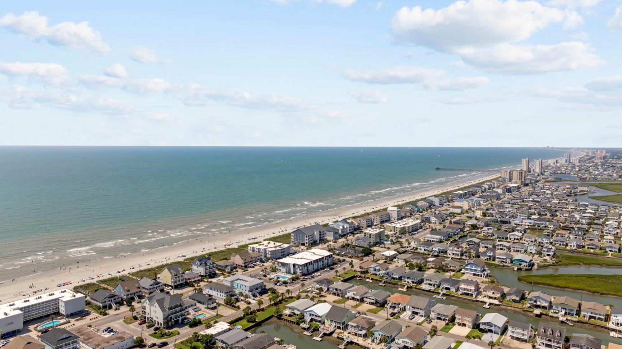 A Place At The Ii - 1 Block From The Ocean Holiday home Myrtle Beach