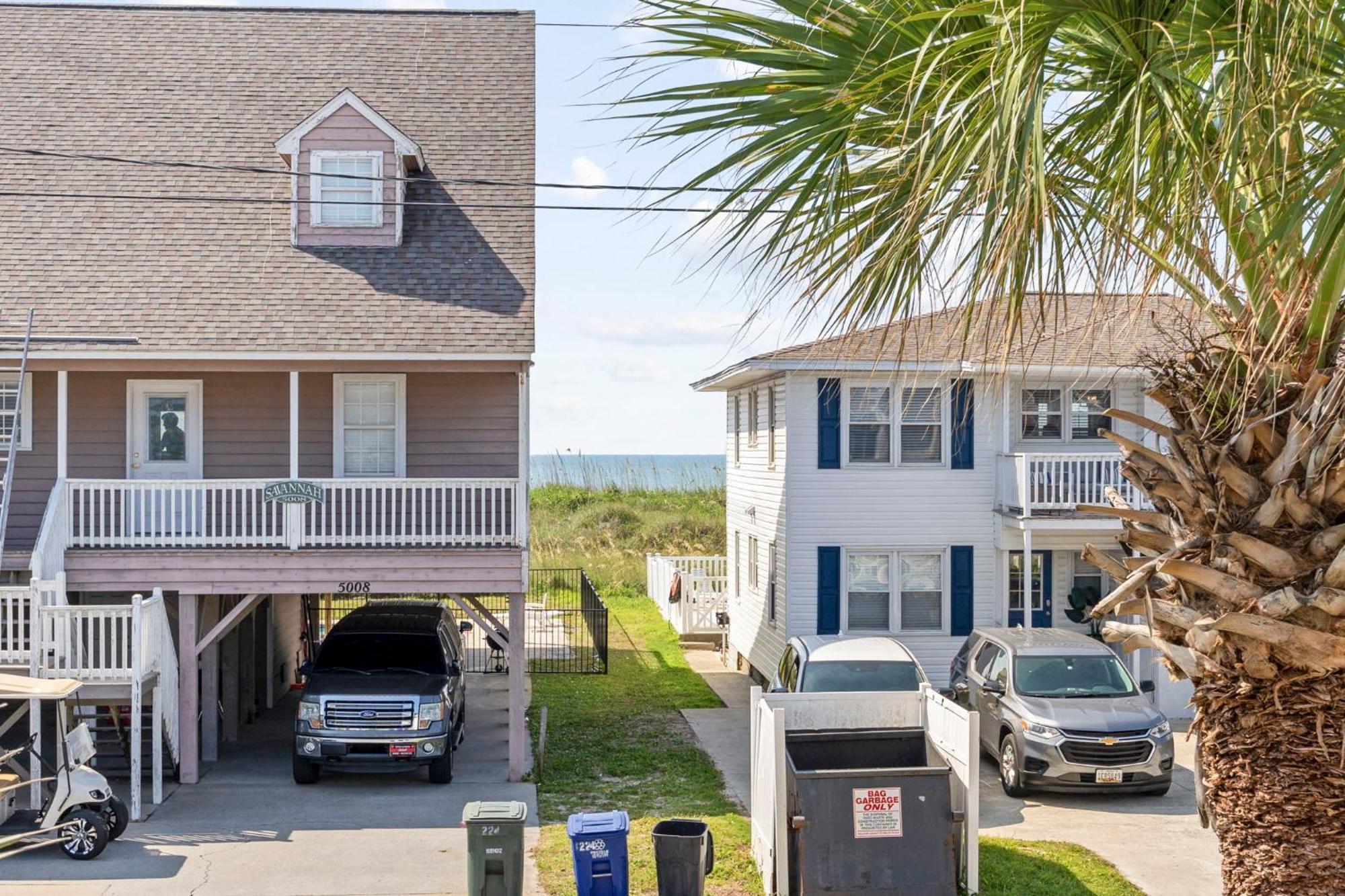A Place At The Ii - 1 Block From The Ocean Holiday home *
