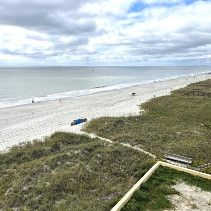 Apartment Sea Castle Over The Atlantic