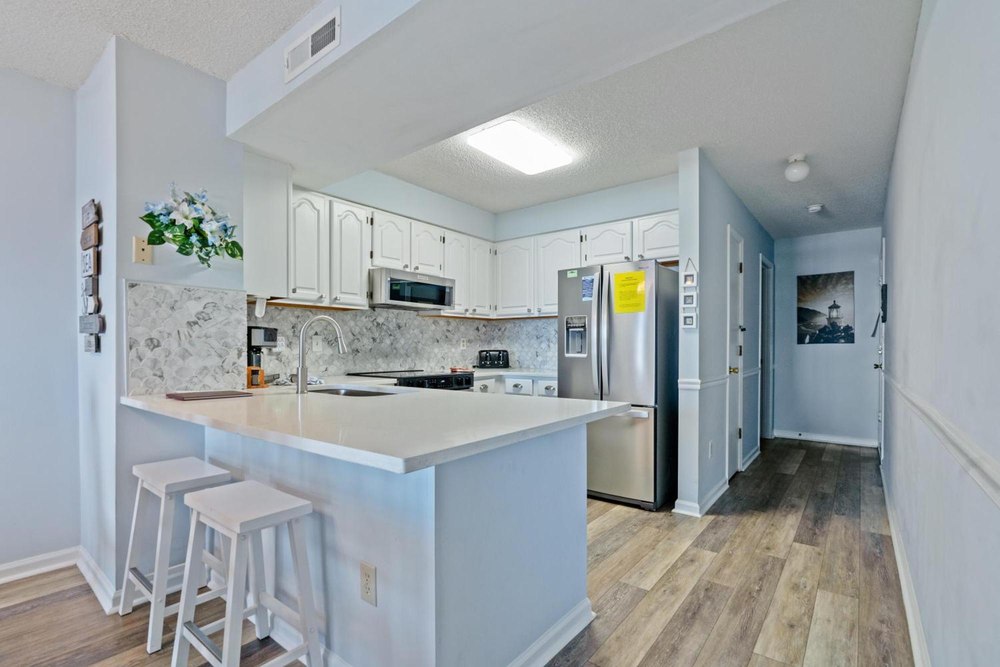 Seascape 207 - Oceanfront - Crescent Section *