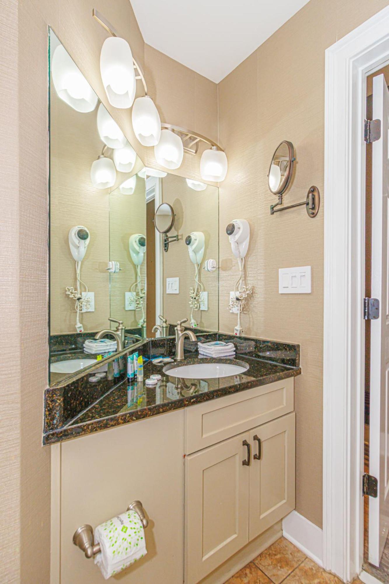 Holiday home Luxury 2br With Custom Upgrades! The Horizon At 77th- 503