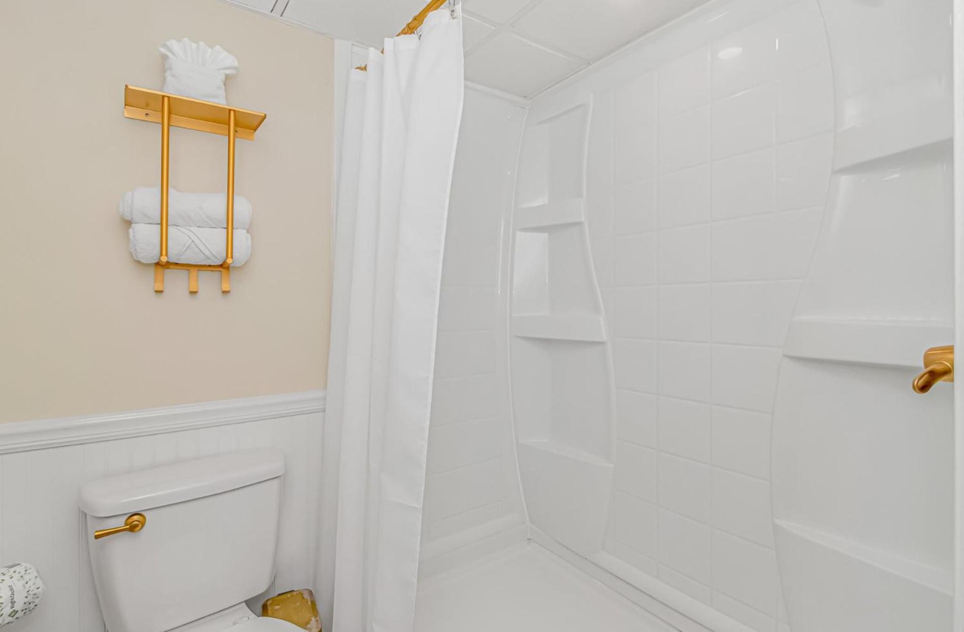 Beautifully Renovated 1 Bedroom Suite! Stunning Oceanfront Views- St Clements 704 Holiday home Myrtle Beach