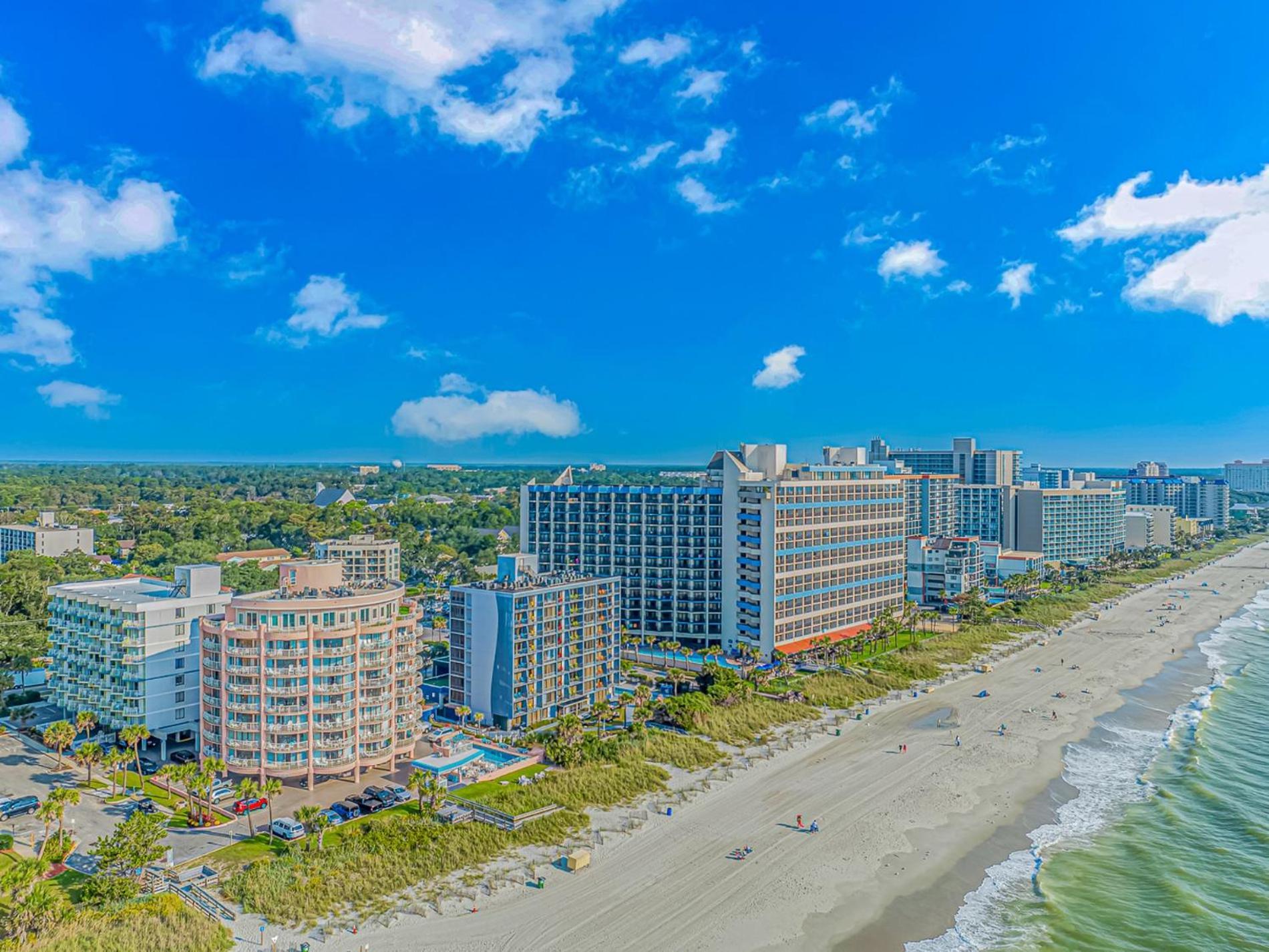 Beautifully Renovated 1 Bedroom Suite! Stunning Oceanfront Views- St Clements 704