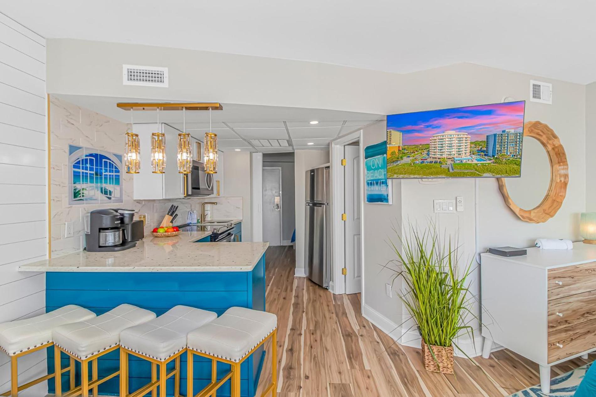 Beautifully Renovated 1 Bedroom Suite! Stunning Oceanfront Views- St Clements 704 Holiday home Myrtle Beach