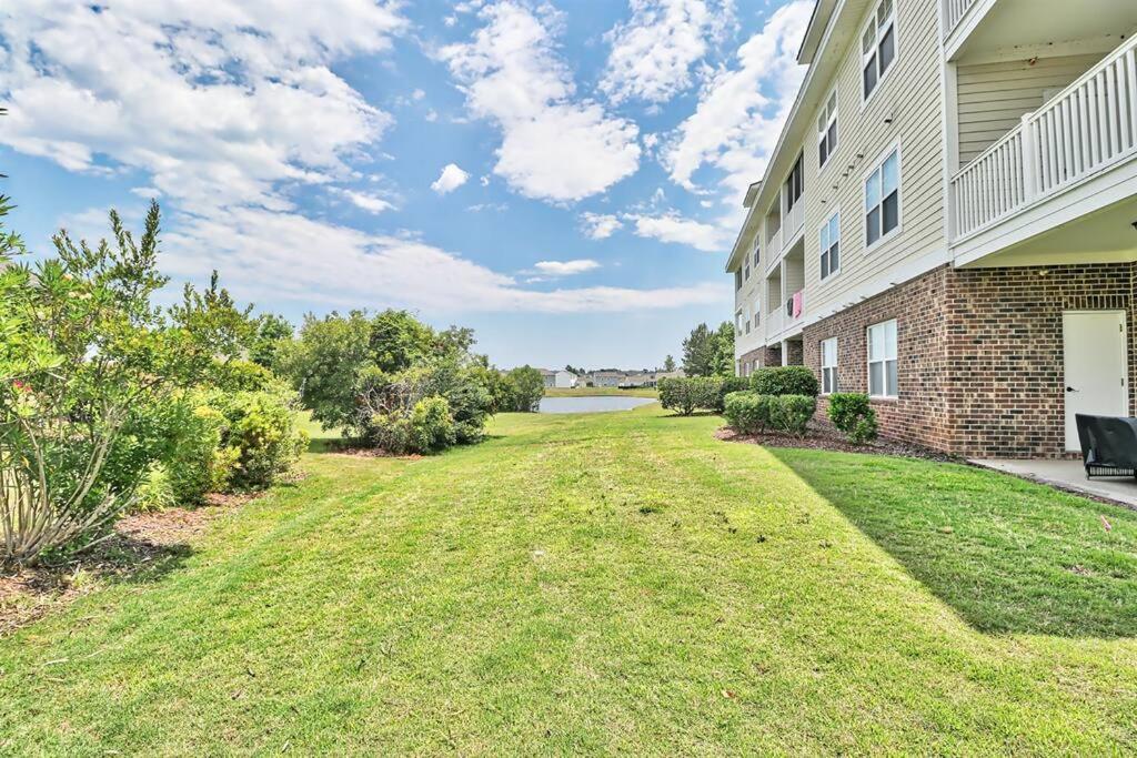 Relaxing 2br Unit With Pool View! Bf 1081 *