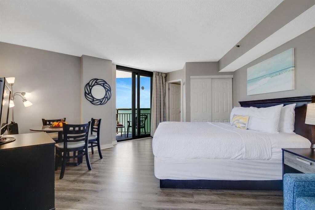 Apartment Therapy, Our Oceanfront With 2 Balconies 1826 Myrtle Beach