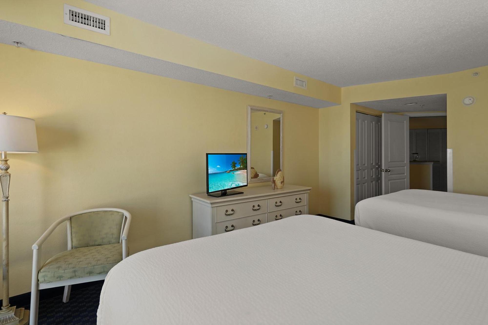 Ocean Reef Resort, Unit 826, 4 Bedroom, 3 Bath, Direct Oceanfront *