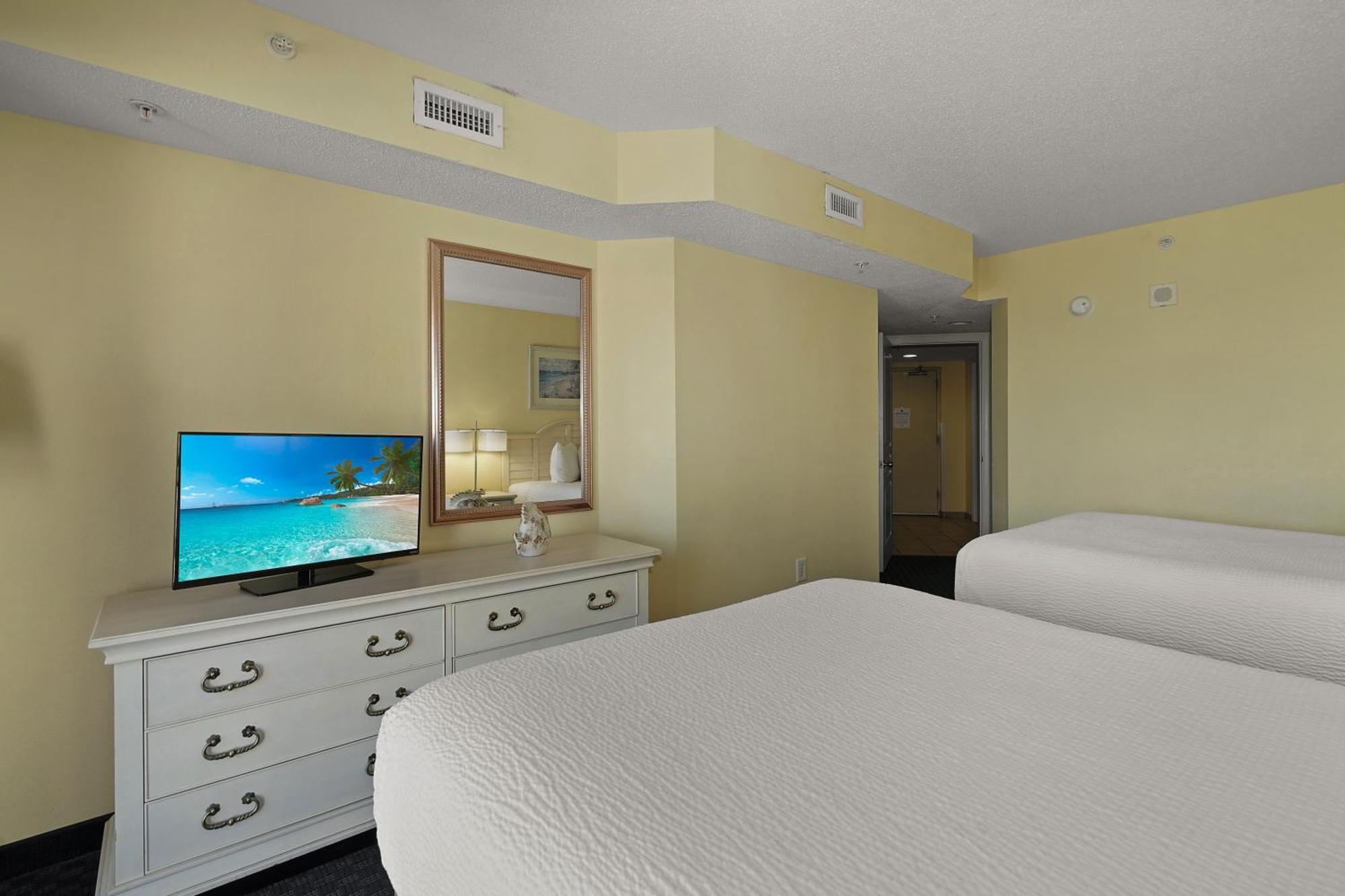 Holiday home Ocean Reef Resort, Unit 826, 4 Bedroom, 3 Bath, Direct Oceanfront