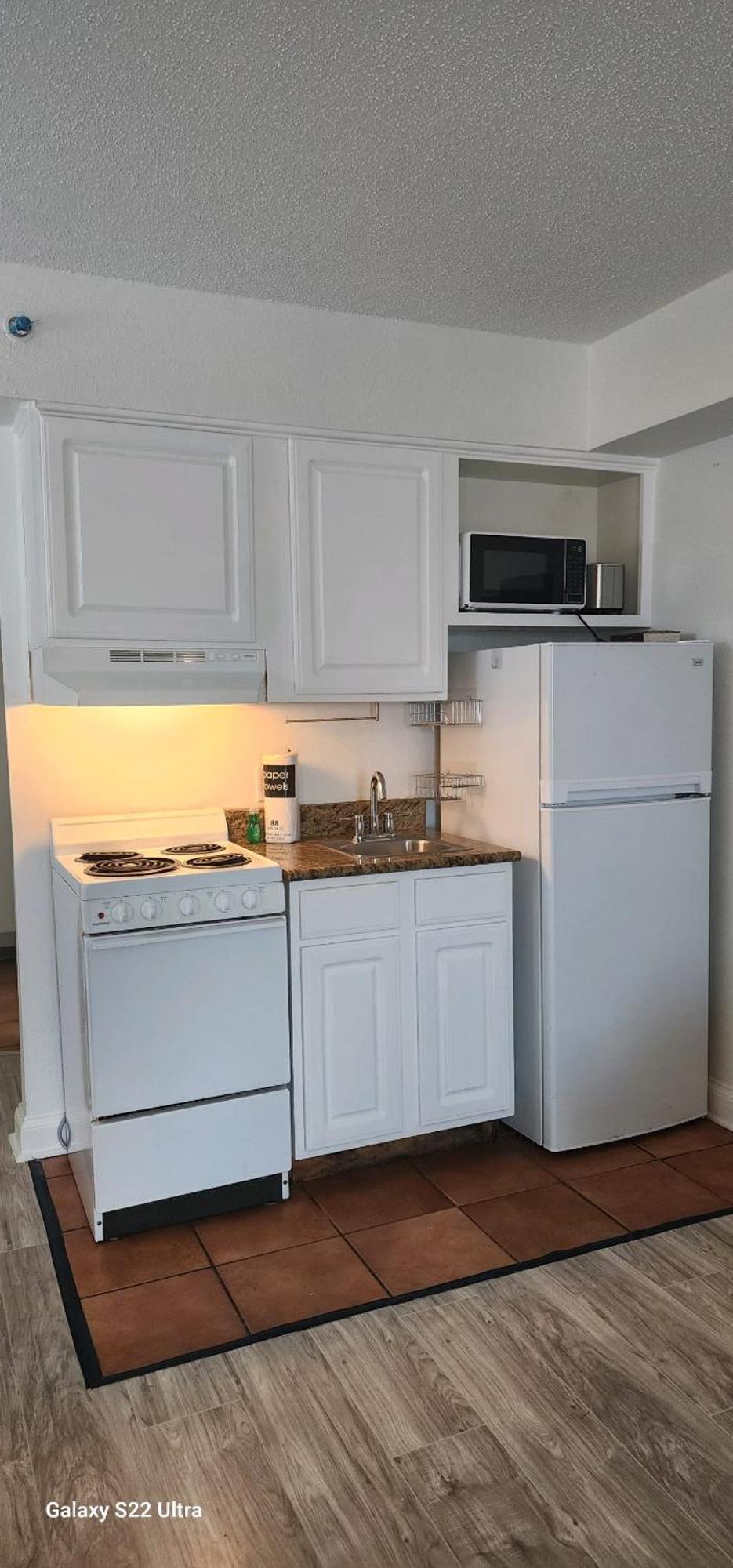 Oceanfront Efficiency T702 Apartment *