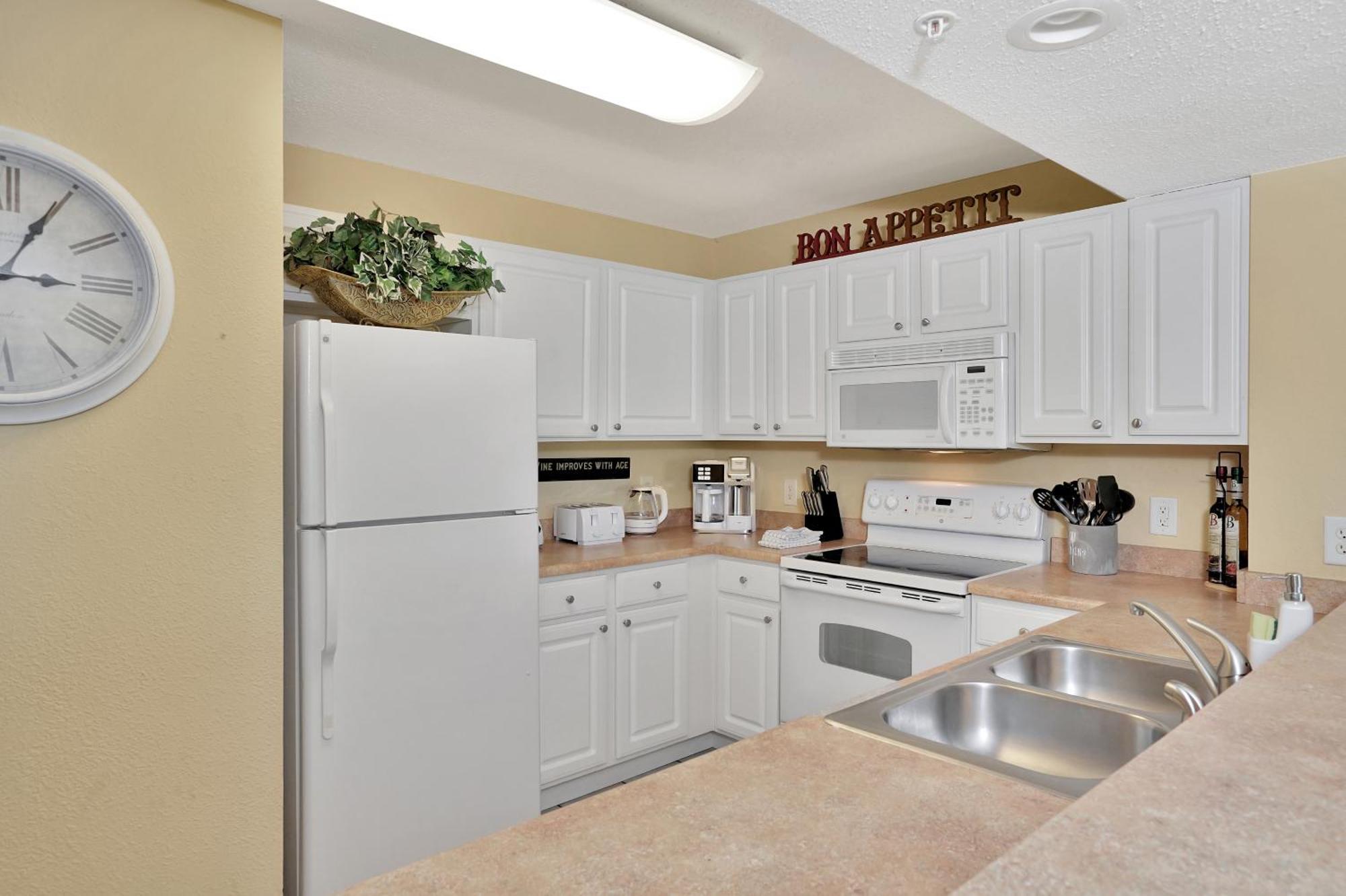 Direct Oceanfront, Unit 701, 4 Bedroom, 3 Bath, *