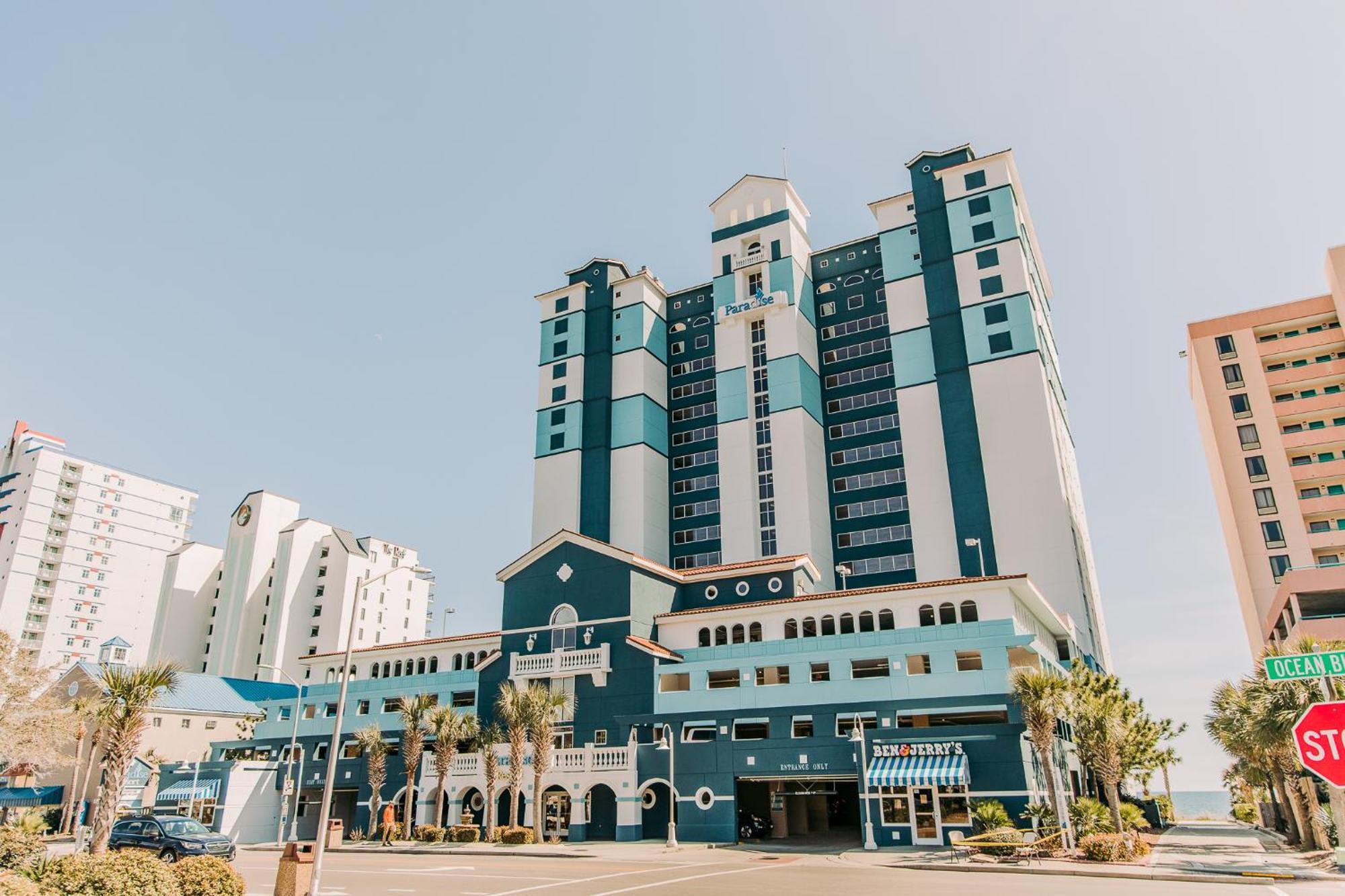 Holiday home Paradise Resort, Unit 802, 4 Bedroom, 3 Bath, Direct Oceanfront Myrtle Beach