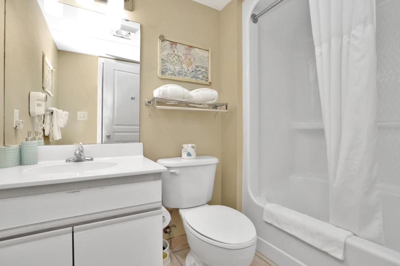 Ocean Reef Resort, Unit 1226, 4 Bedroom, 3 Bath, Direct Oceanfront Holiday home
