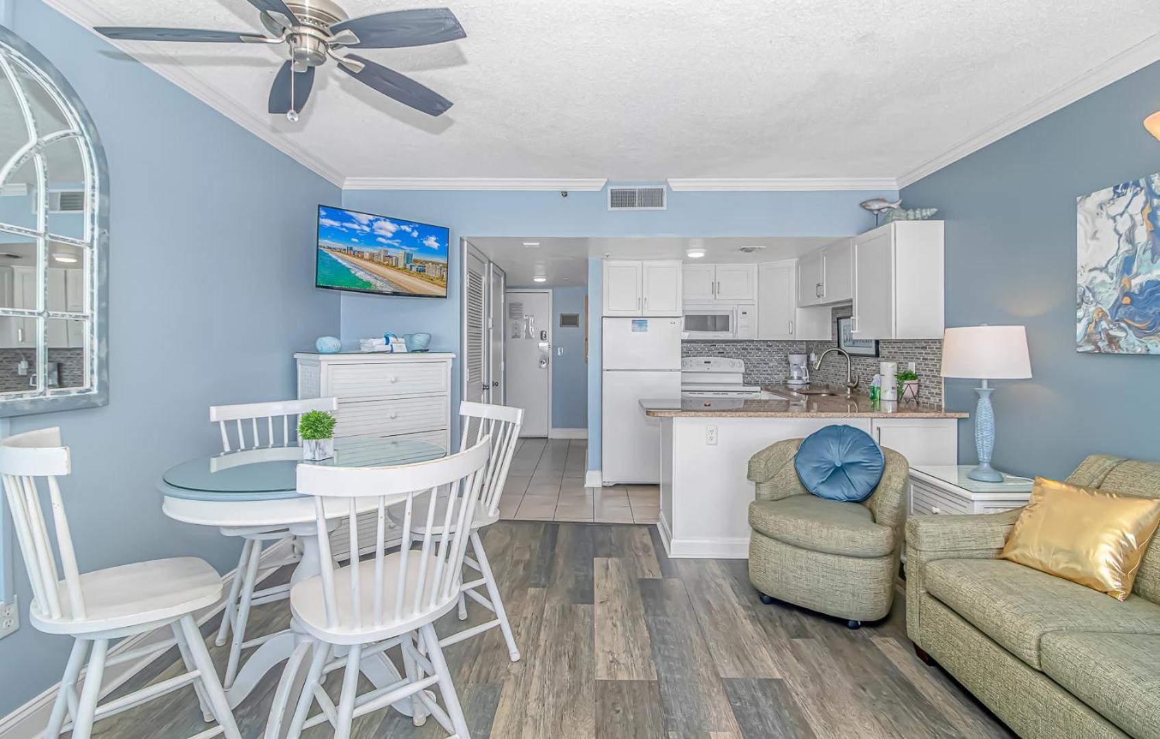 Holiday home Updated 2 Bedroom Condo-breathtaking Oceanfront Views- Palace 2101 And 2102 *
