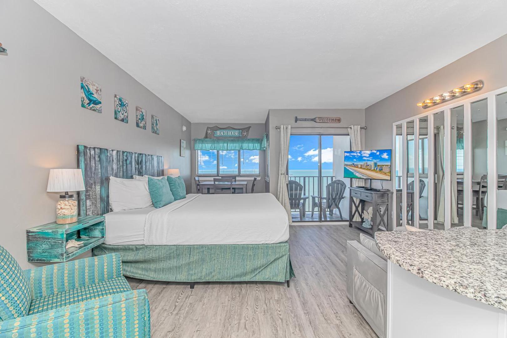 Updated 2 Bedroom Condo-breathtaking Oceanfront Views- Palace 2101 And 2102 Holiday home