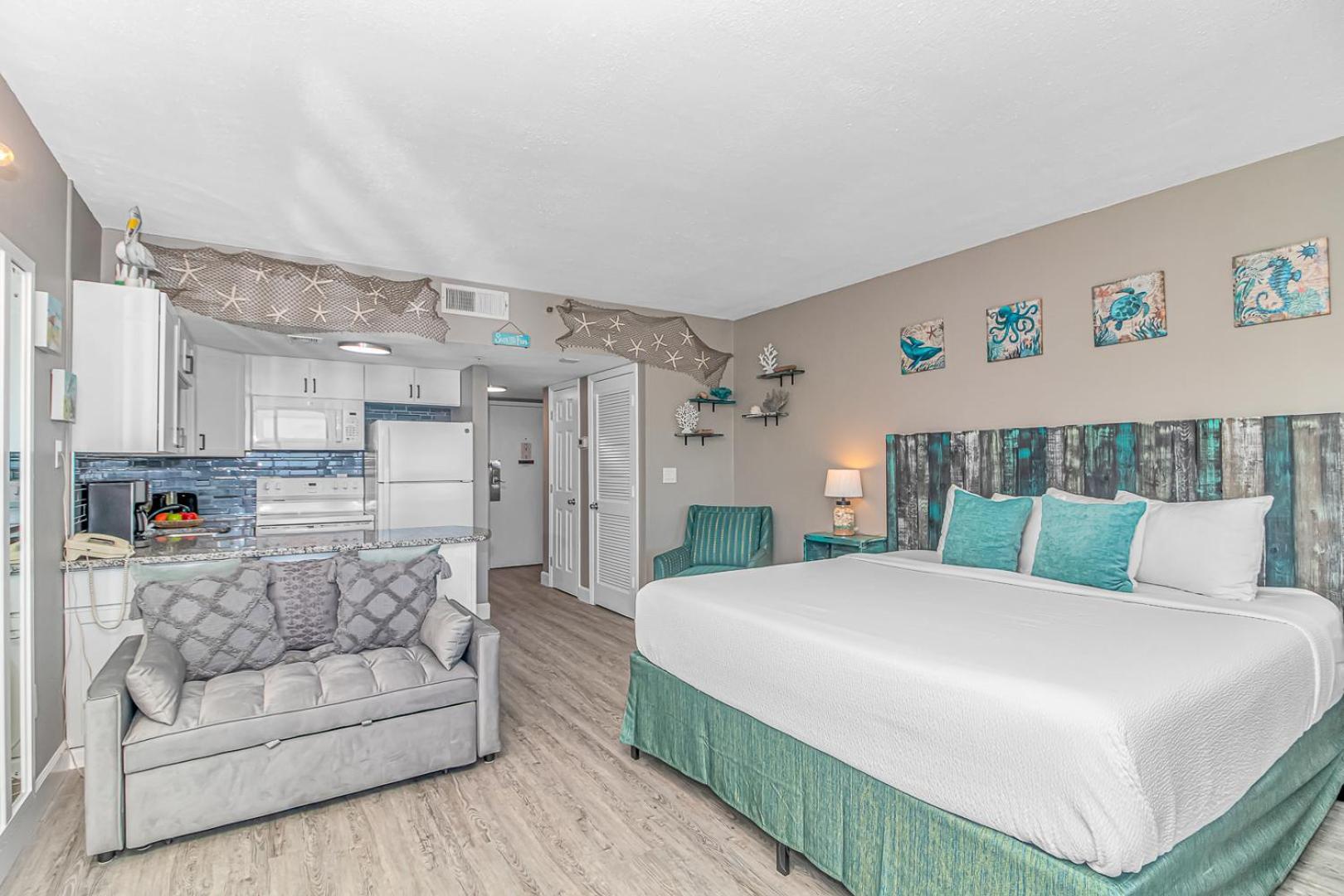 Holiday home Updated 2 Bedroom Condo-breathtaking Oceanfront Views- Palace 2101 And 2102 *