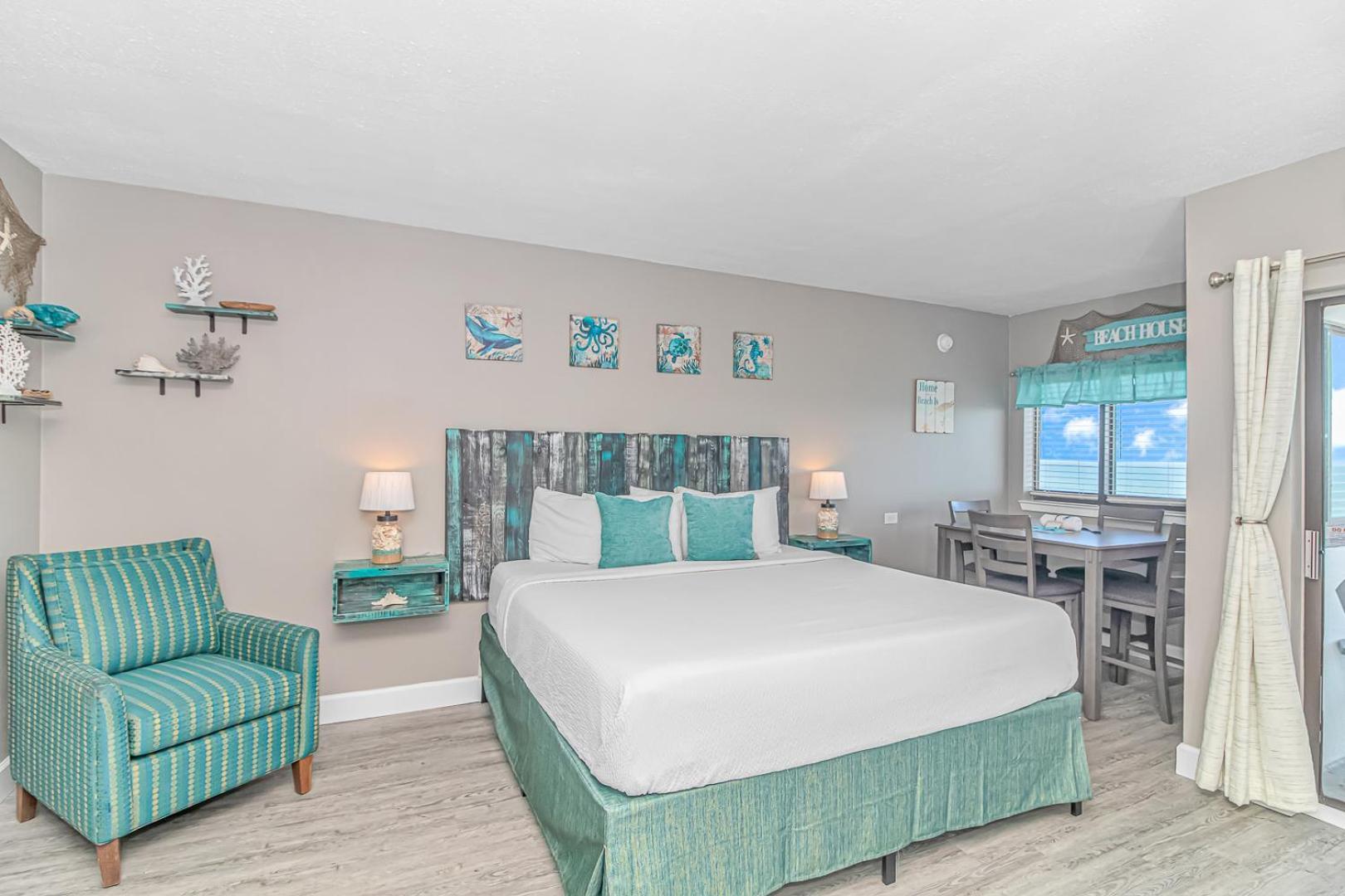 Updated 2 Bedroom Condo-breathtaking Oceanfront Views- Palace 2101 And 2102 Holiday home Myrtle Beach