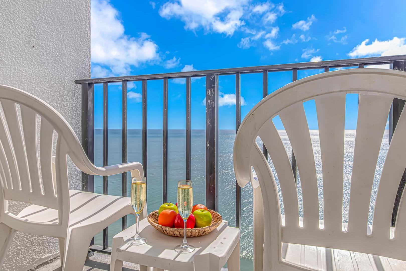 Updated 2 Bedroom Condo-breathtaking Oceanfront Views- Palace 2101 And 2102 *