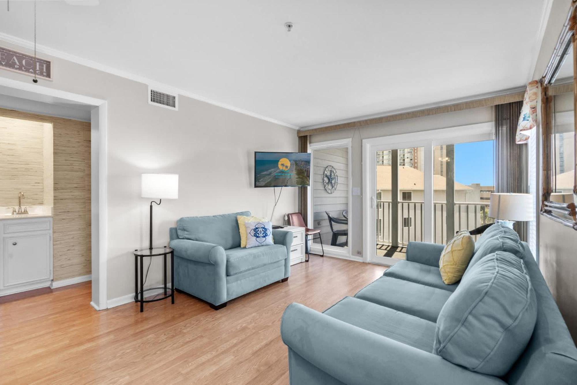Pelican Landing 311 - Oceanview Apartment *