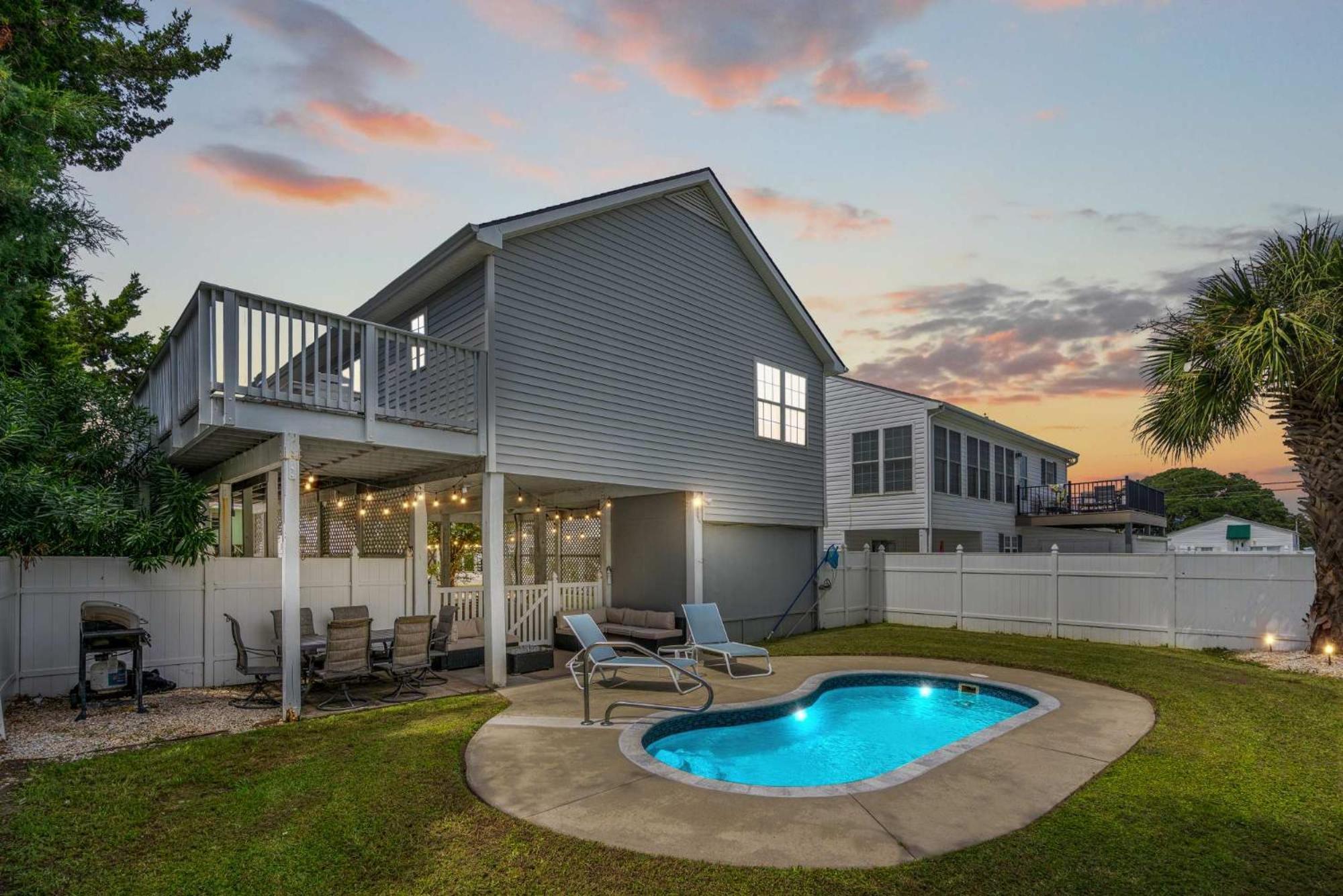 House With Pool - North Myrtle Holiday home *