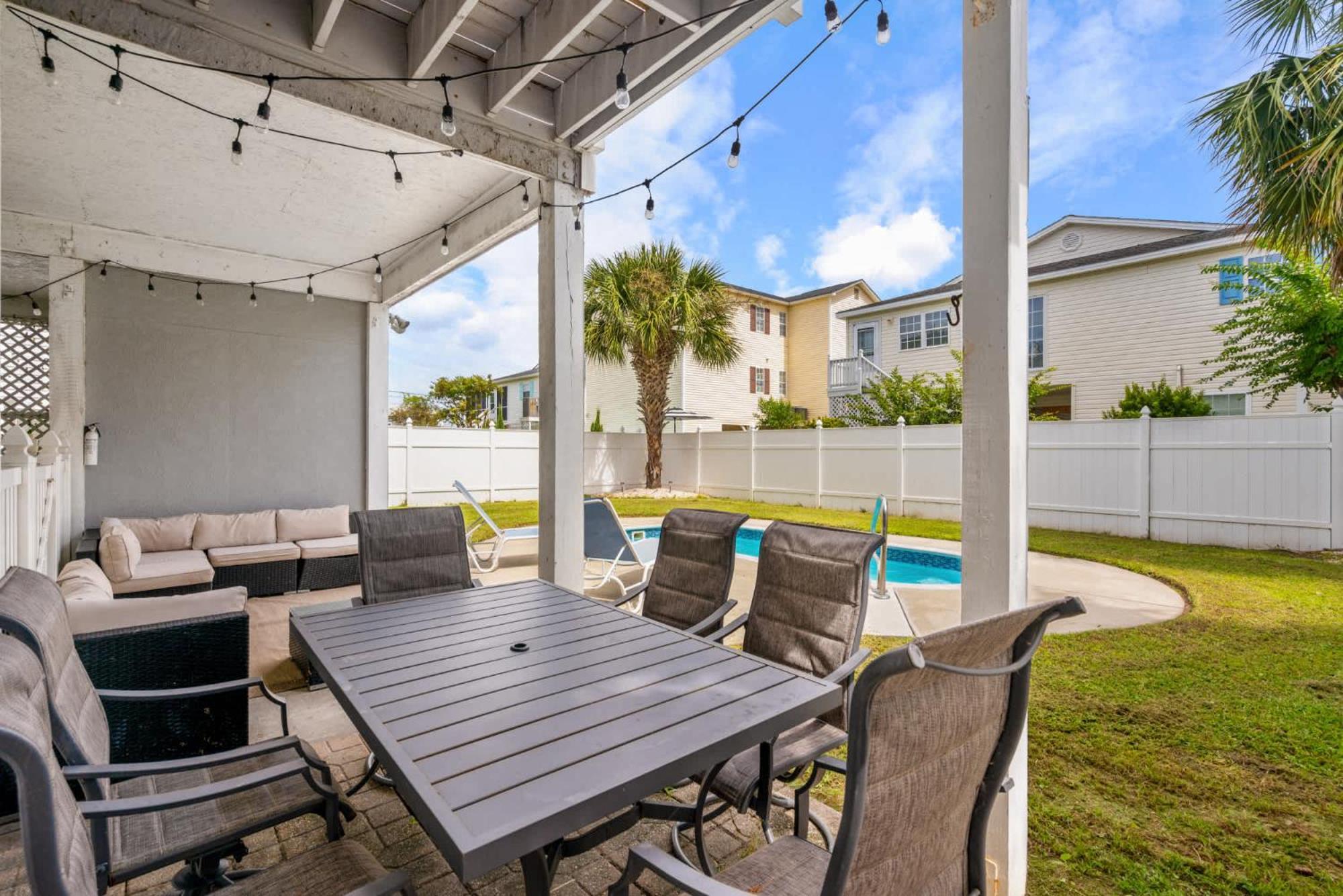 House With Pool - North Myrtle Holiday home *