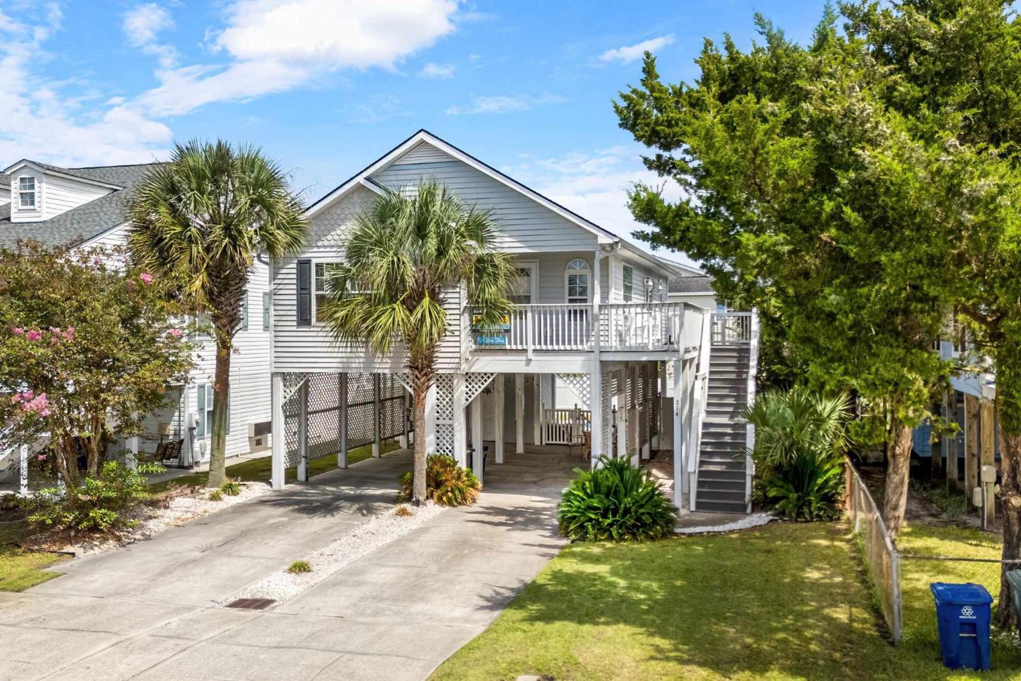 House With Pool - North Myrtle