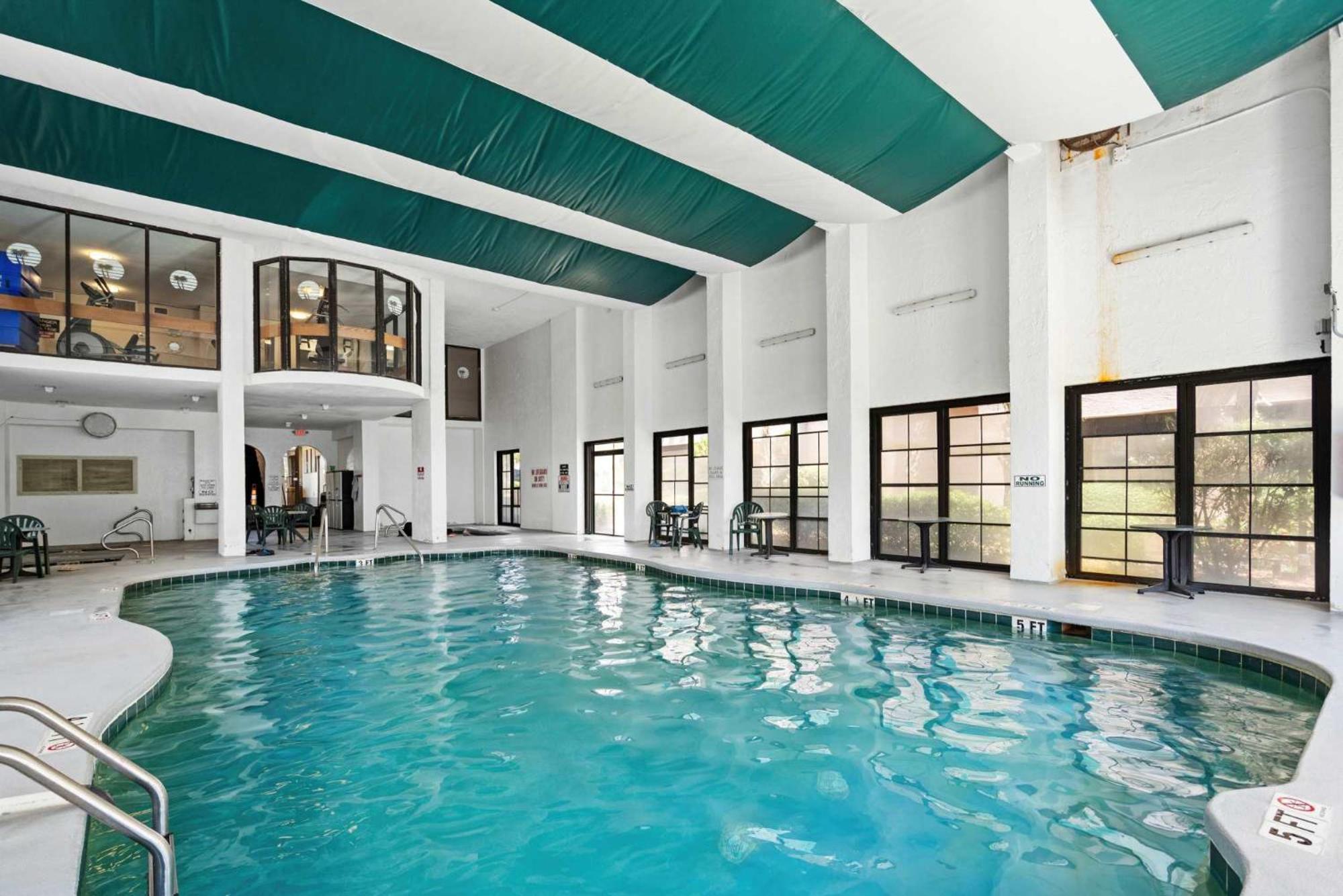 Apartment Palms Unit 1004 - Oceanfront