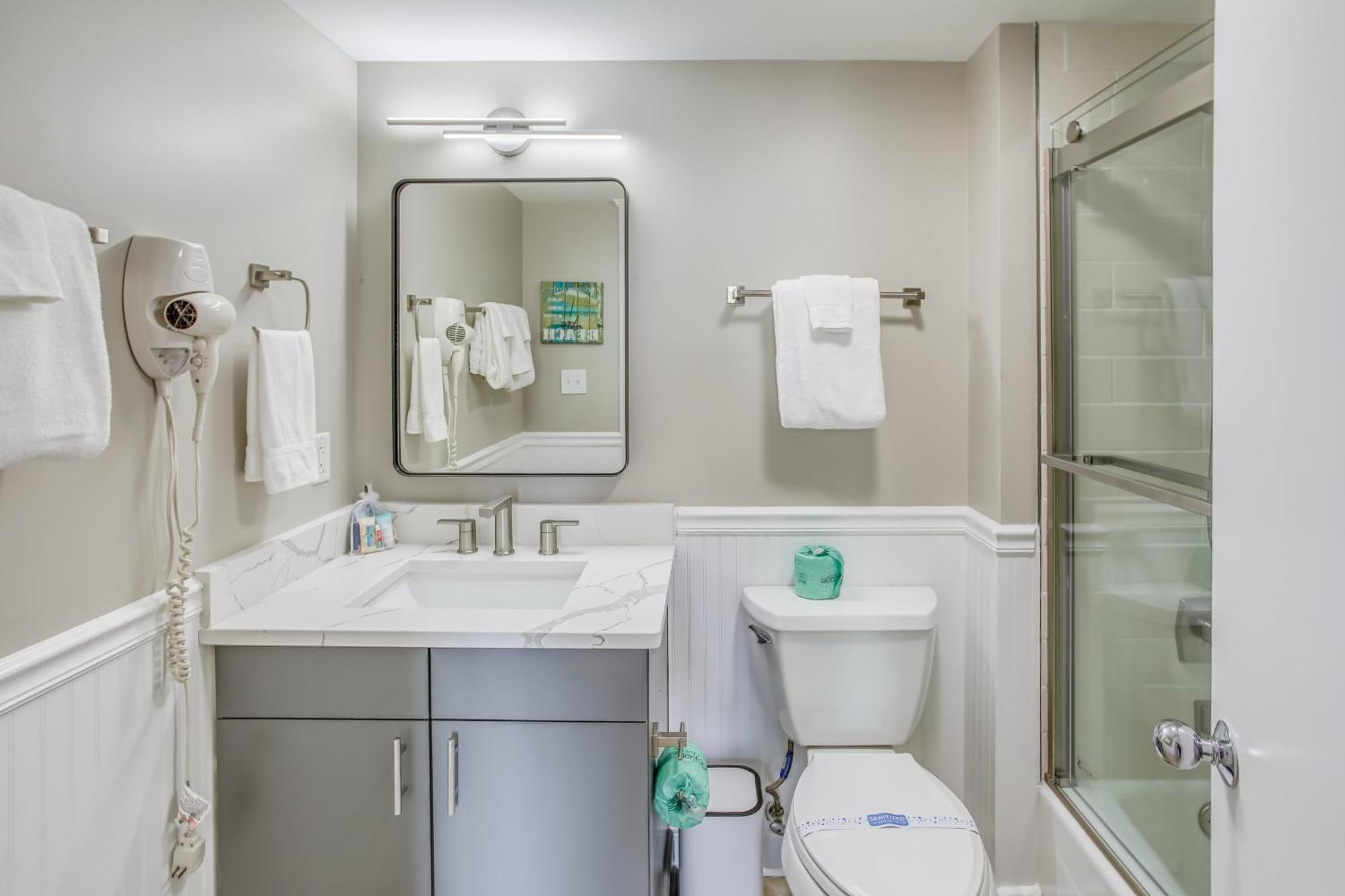 Apartment Beachfront With Amenities And Boardwalk! Myrtle Beach