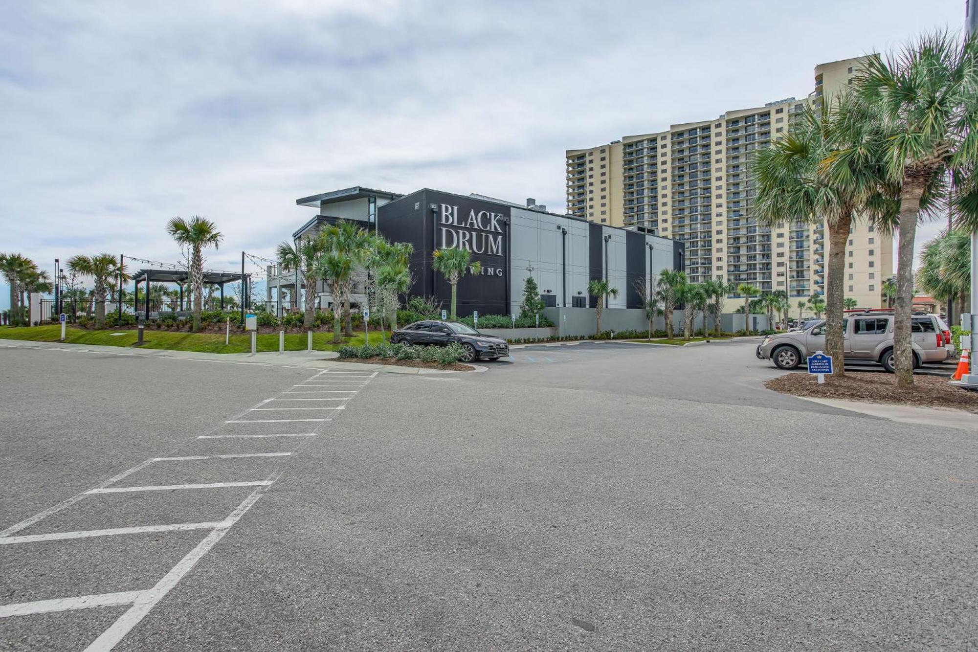 Beachfront With Amenities And Boardwalk! Apartment *