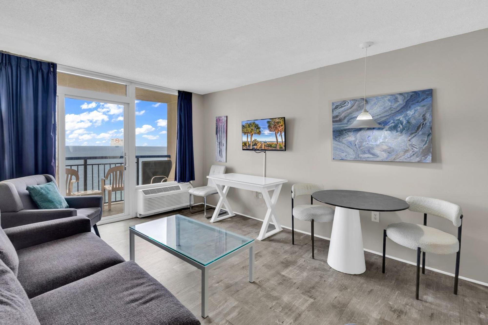 11-th Floor Oceanfront With Private Balcony * Myrtle Beach