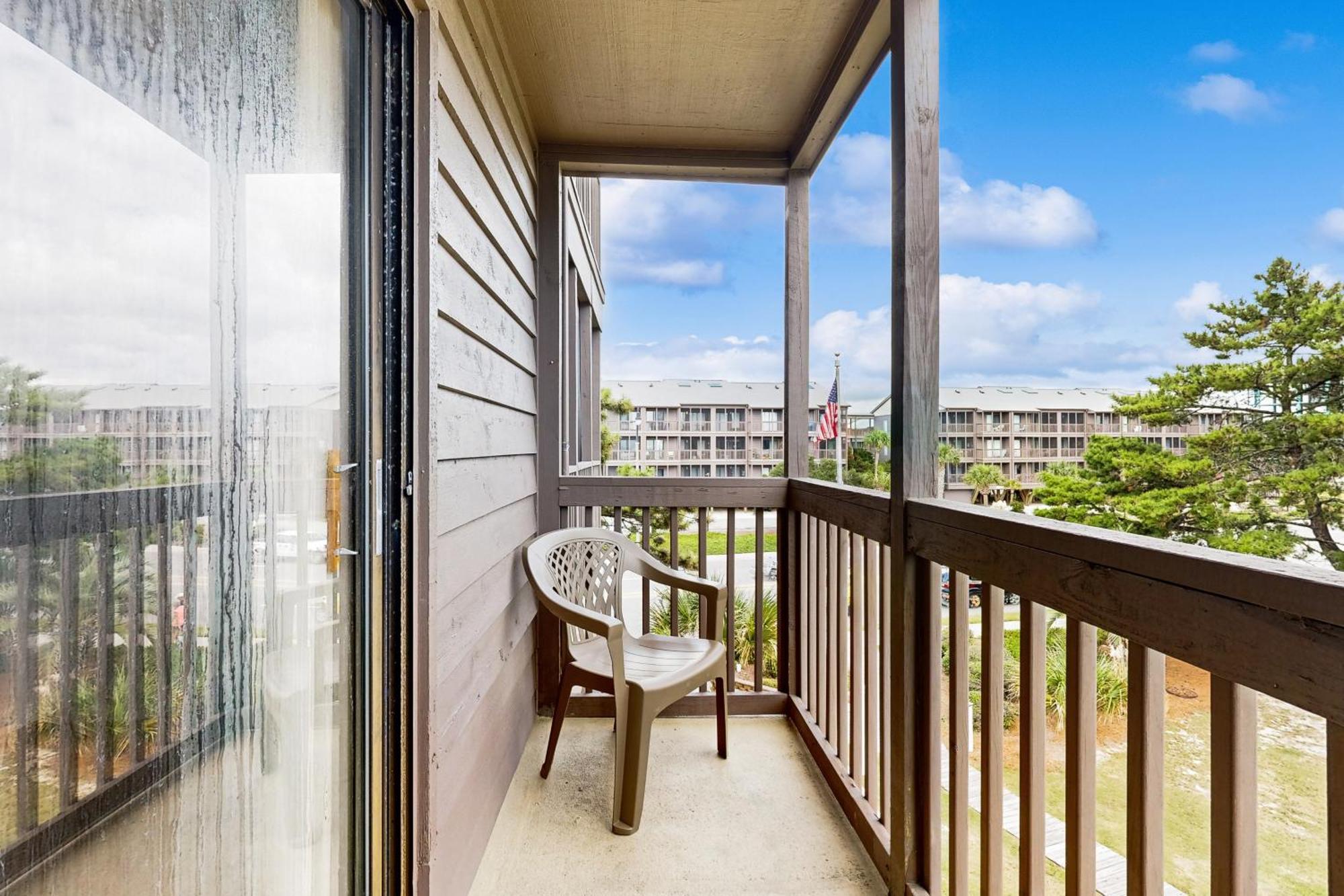 Apartment Tilghman & Racquet 214 *