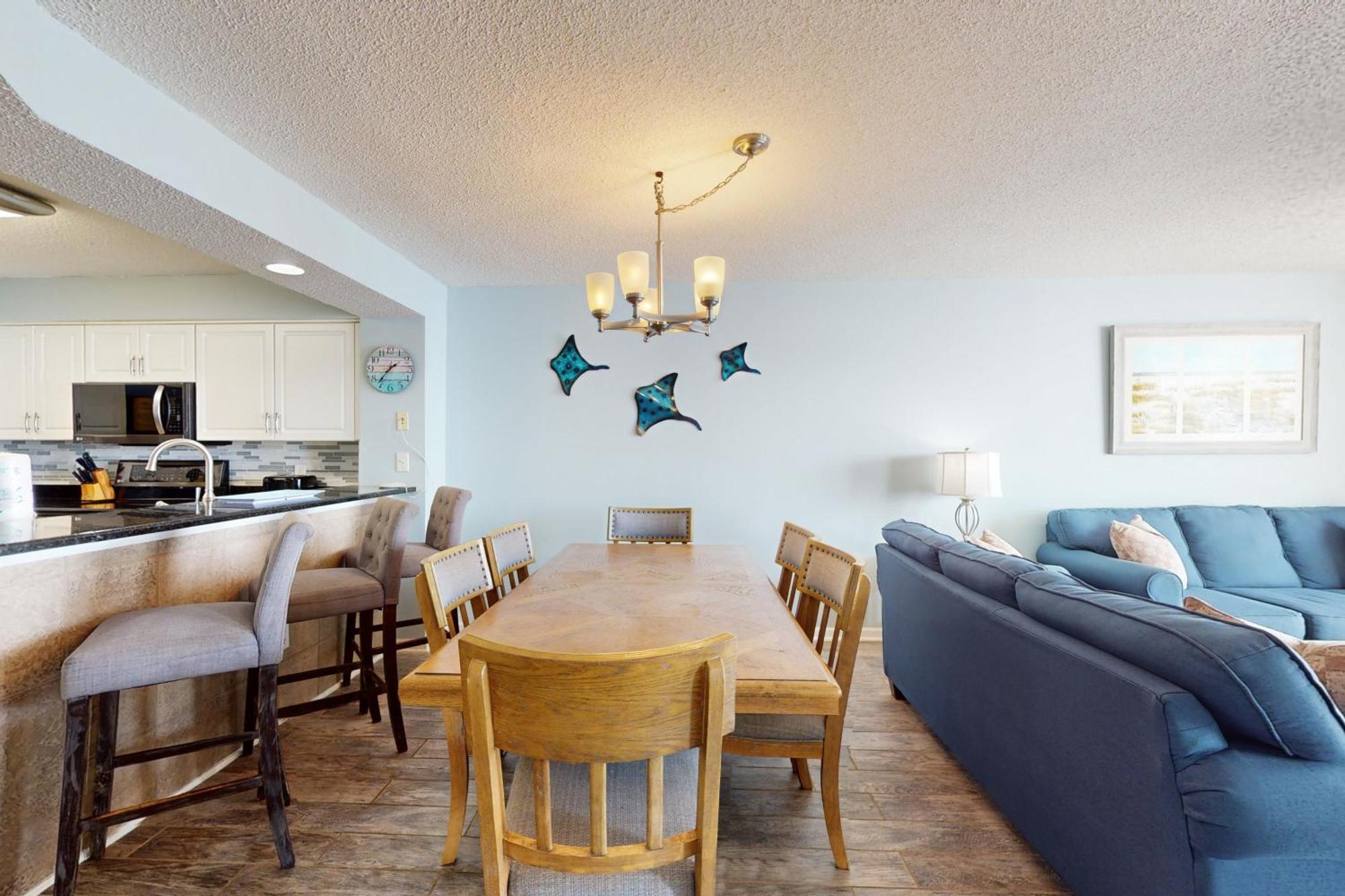 Crescent Shores S-1010 Apartment *