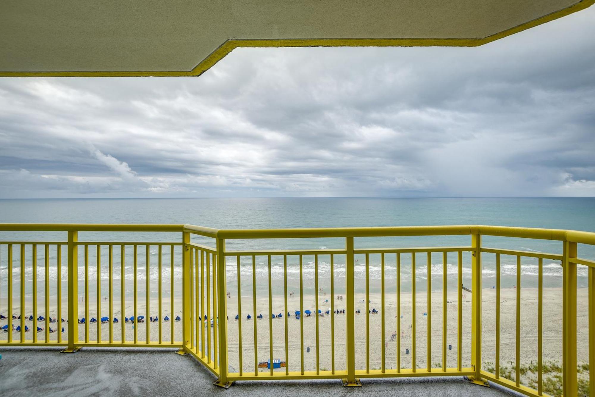 Oceanfront North Myrtle Access Apartment