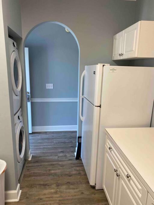 Apartment Captains Quarters *