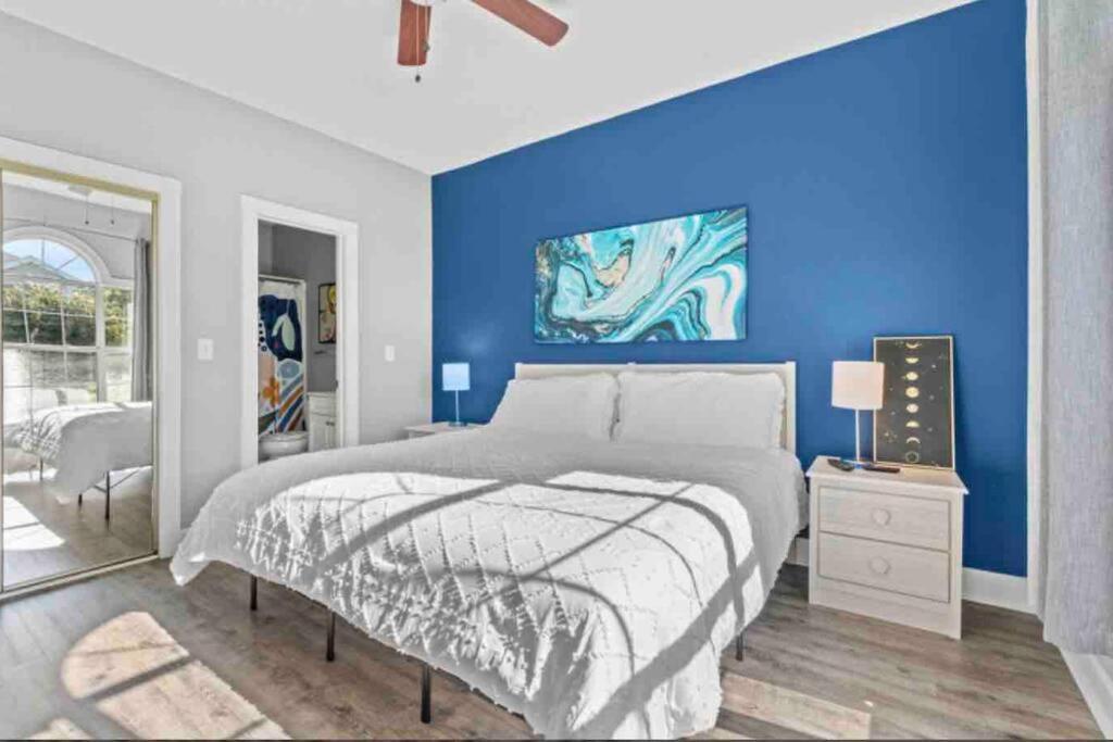 Apartment Captains Quarters