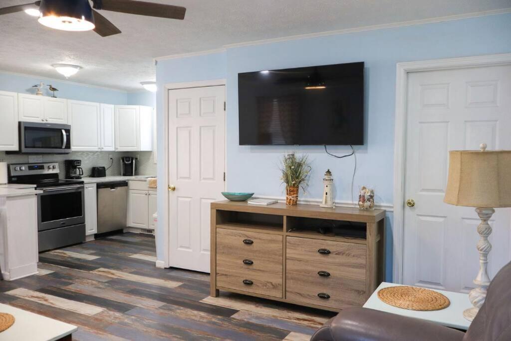 Holiday home 8020 Ocean Lakes Pet Friendly Golf Cart Included-beach Bum