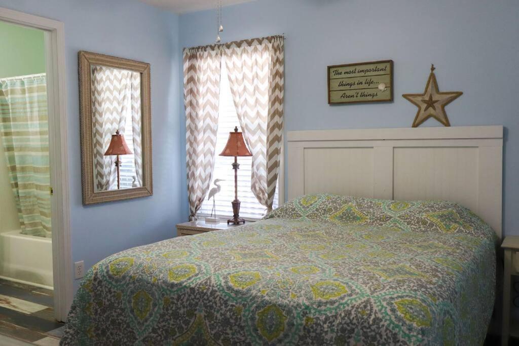 8020 Ocean Lakes Pet Friendly Golf Cart Included-beach Bum Holiday home
