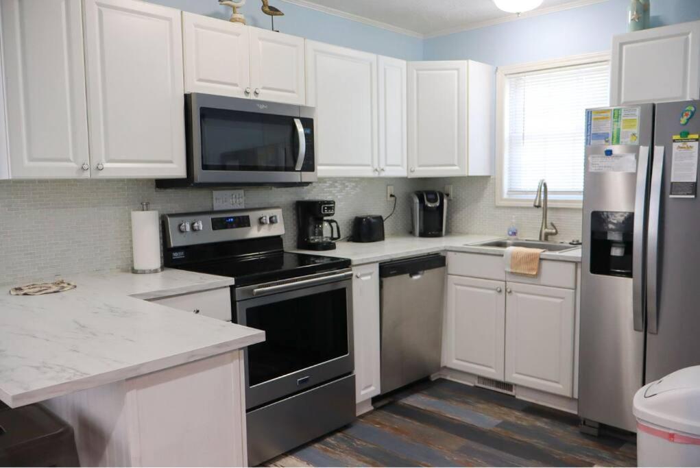 Holiday home 8020 Ocean Lakes Pet Friendly Golf Cart Included-beach Bum *