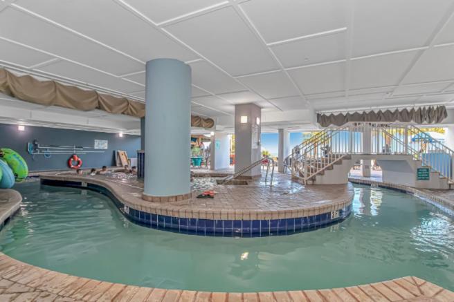 Holiday home Spacious 3 Bedroom With Immaculate Oceanfront Views! Paradise 1610 *