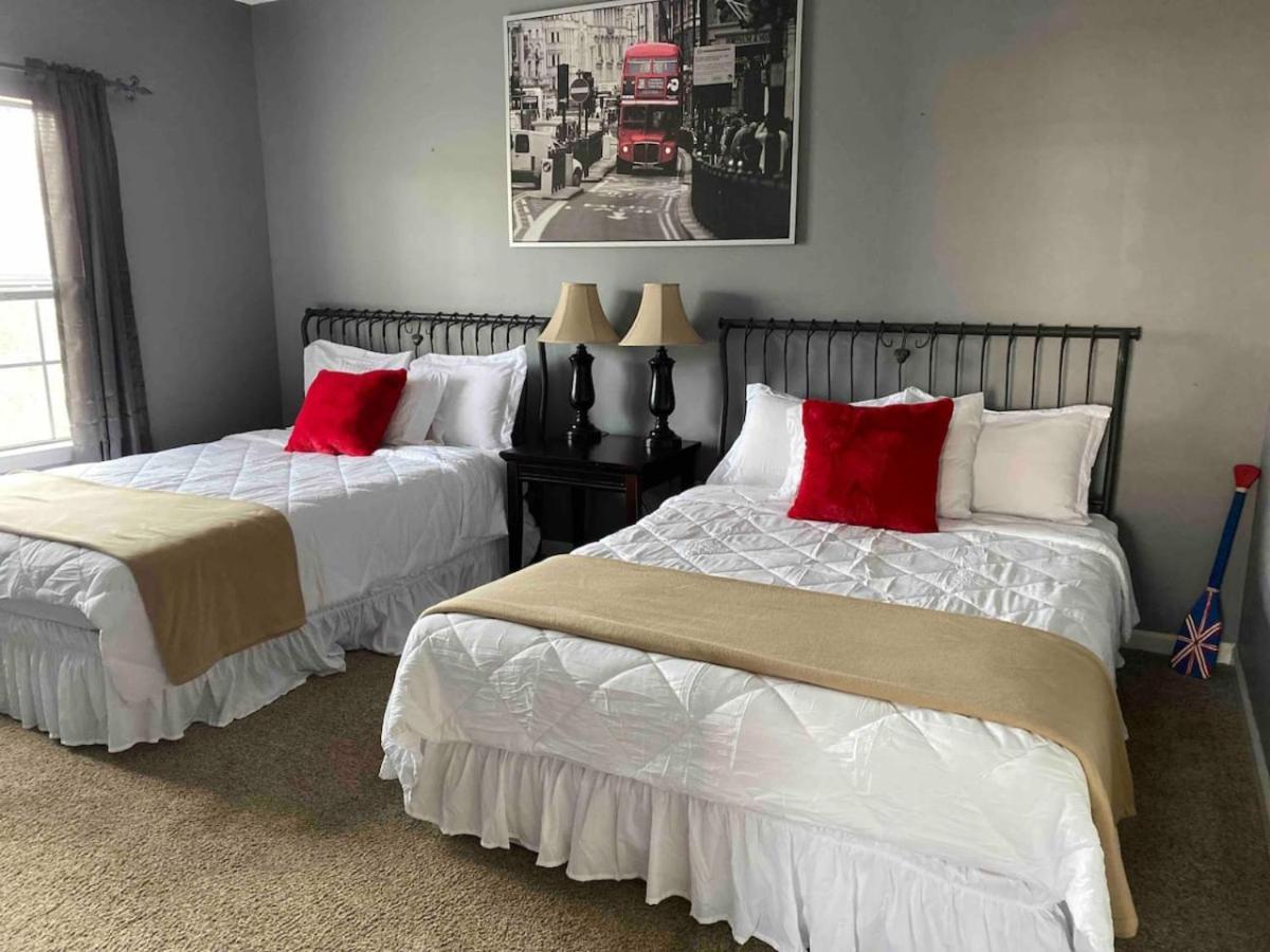 Putters Hideaway At Legends Golf *