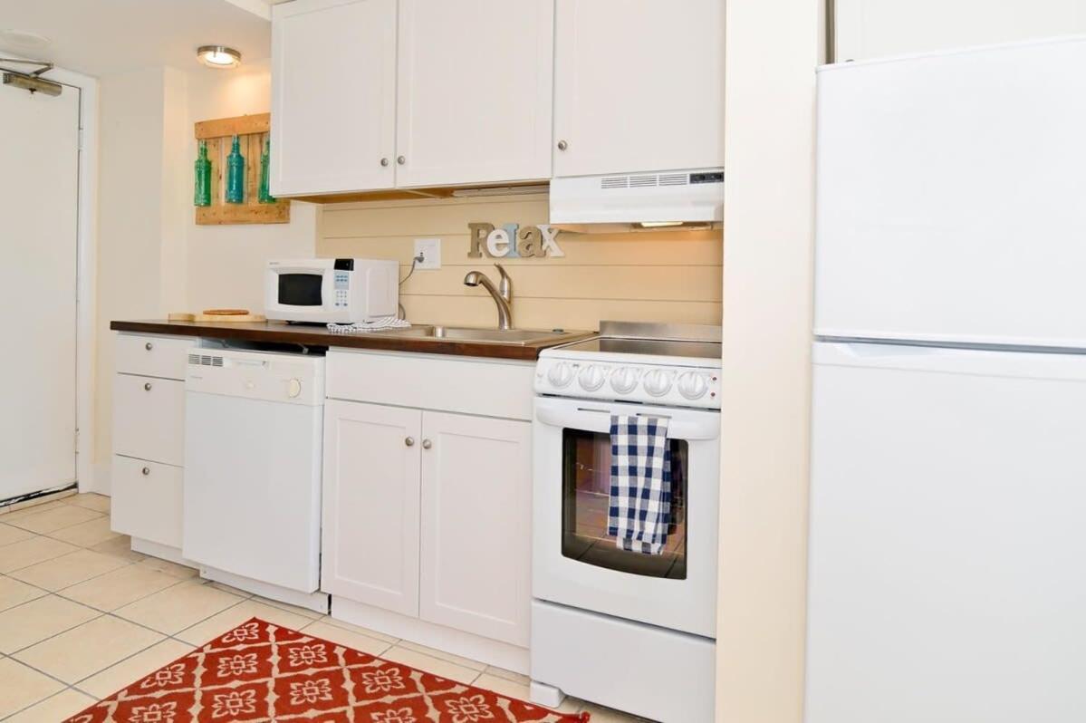 Holiday home Oceanfront In Heart Of N Myrtle With Pool *