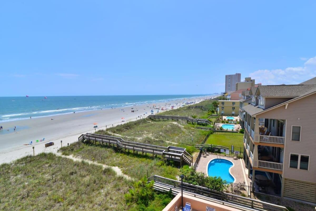Oceanfront In Heart Of N Myrtle With Pool Holiday home