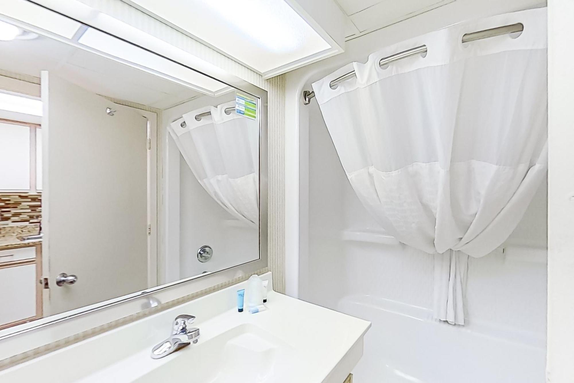 Apartment Camelot By The Sea 1506 *