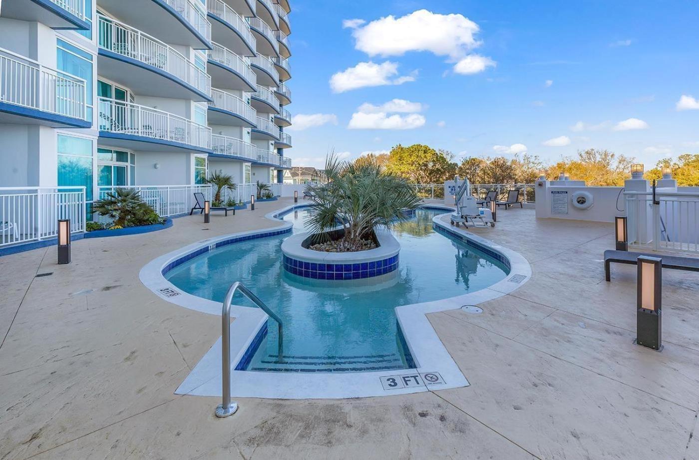 Horizon At 77th - Unit 206 *