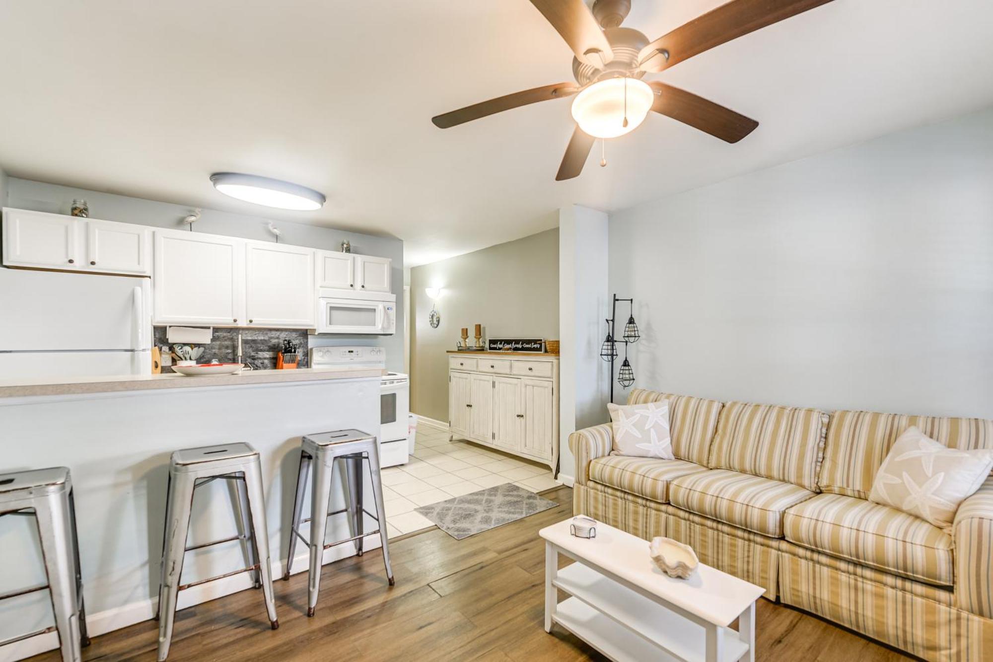 Apartment Walkable Couples Retreat In North Myrtle Beach! *