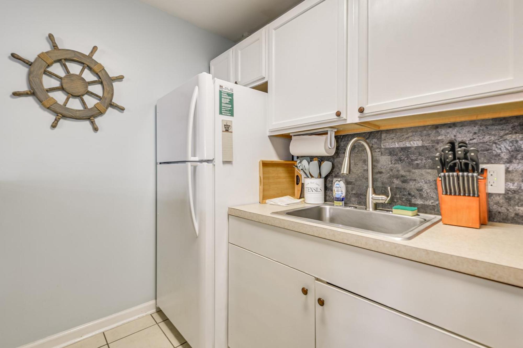 Apartment Walkable Couples Retreat In North Myrtle Beach!