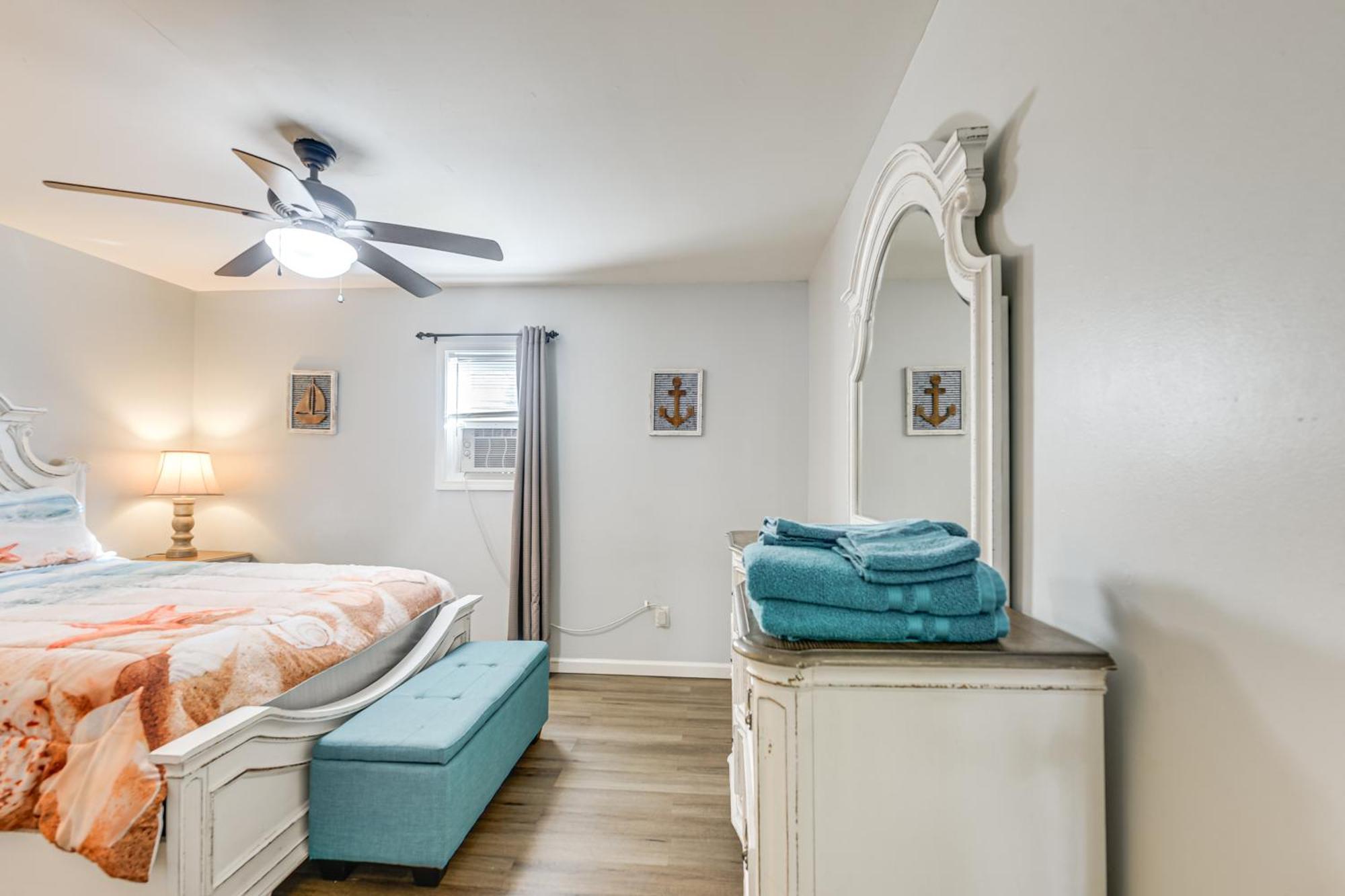 Walkable Couples Retreat In North Myrtle Beach! Apartment