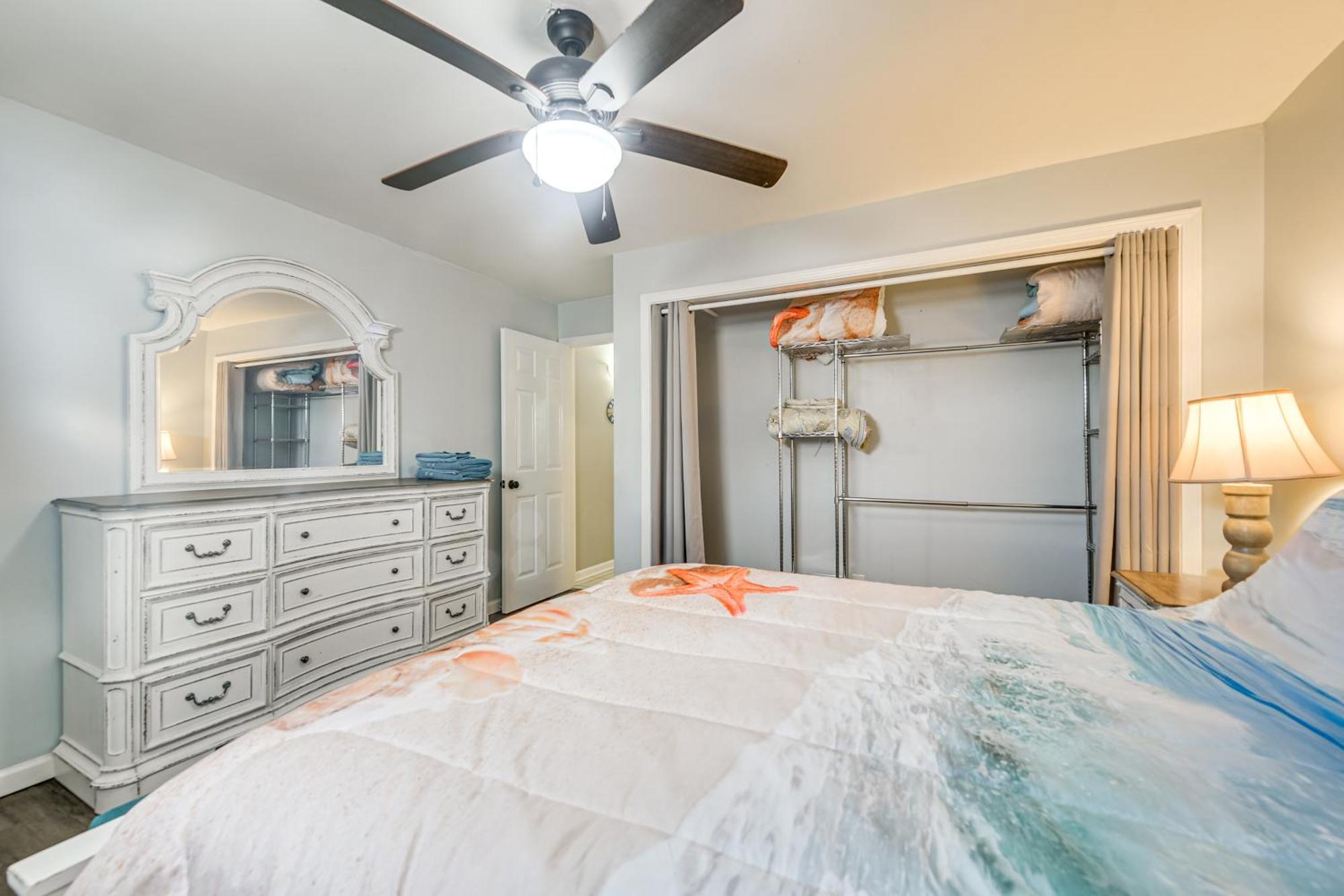 Apartment Walkable Couples Retreat In North Myrtle Beach!