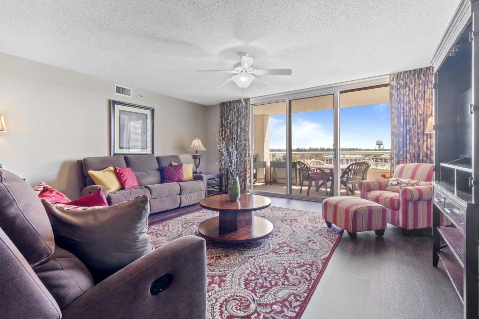 Apartment Yacht Club #1-403 *