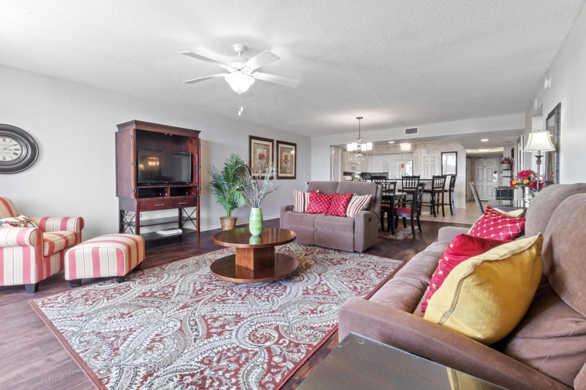 Yacht Club #1-403 Apartment *