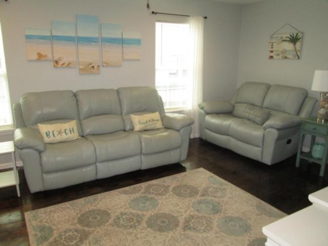 1241 Ocean Lakes Pet Friendly Golf Cart Included-beach Bum Holiday home *